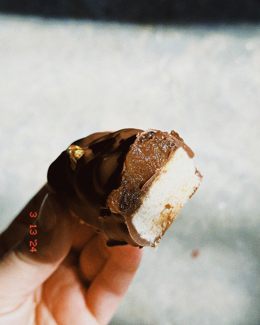 Chocolate Date Caramel Twix Bar