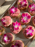 Load image into Gallery viewer, Eclairs
