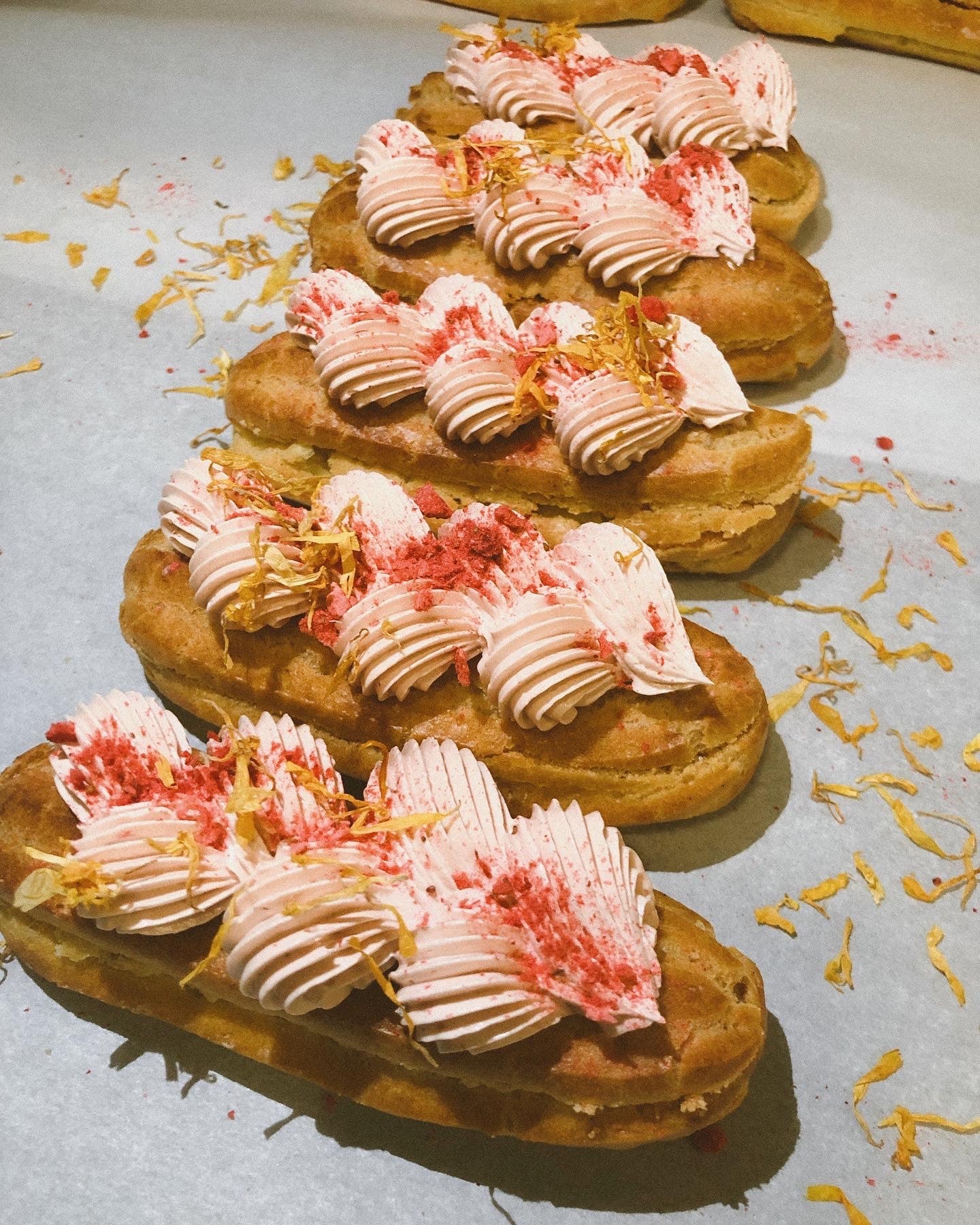 Eclairs